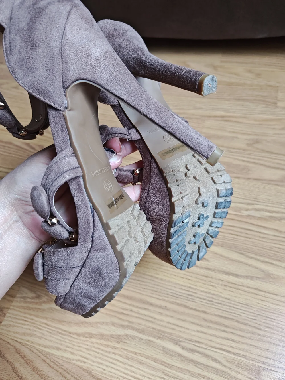 Glaze Taupe Suede Studded Platform Stiletto Heels Edgy Boho Sandal Size 8.5